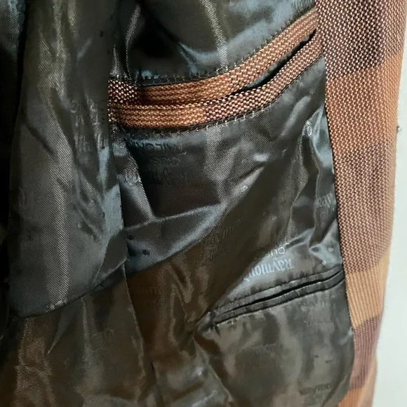 Men’s Plaid Blazer - Picture 7 of 8